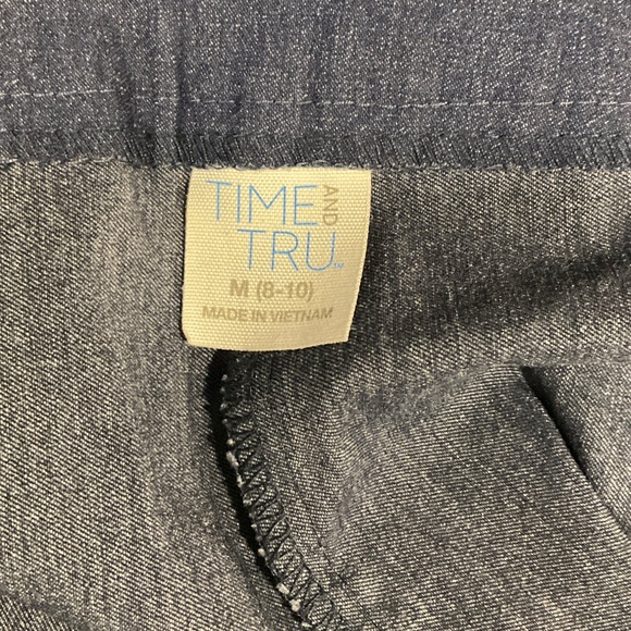 Time and Tru Capri Pants - Picture 4 of 5